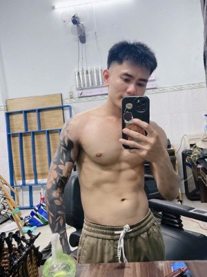 quân trai thẳng
